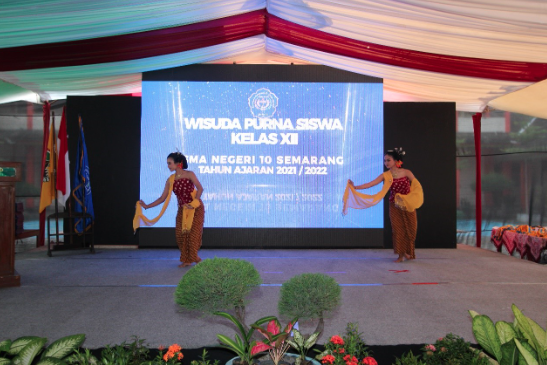 Wisuda Purnasiswa 2022 Smanten Berjalan Lancar Sman 10 Semarang 1938